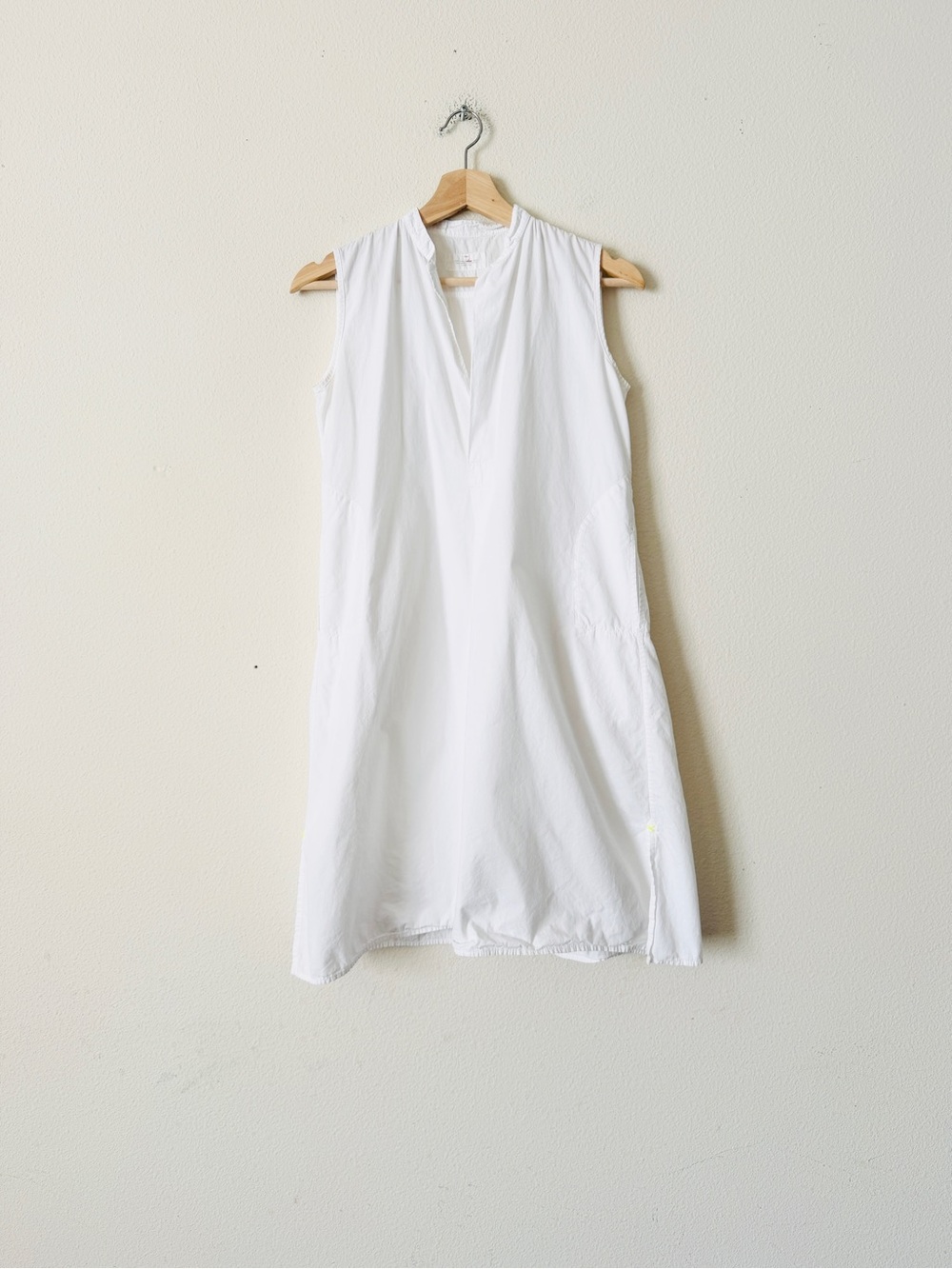 Dosa SIZE 1 white 100% organic cotton sleeveless pocketed Aline mini dress